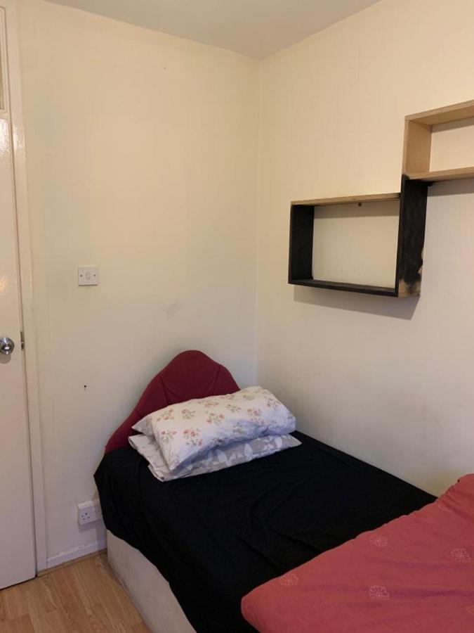 Arbnb Comfy Sleep Guest House Self Catering Private Bedrooms 60 Pound Per Night Per Person Лондон Экстерьер фото