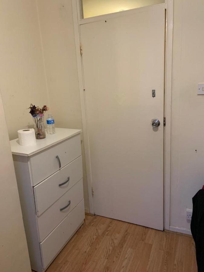 Arbnb Comfy Sleep Guest House Self Catering Private Bedrooms 60 Pound Per Night Per Person Лондон Экстерьер фото
